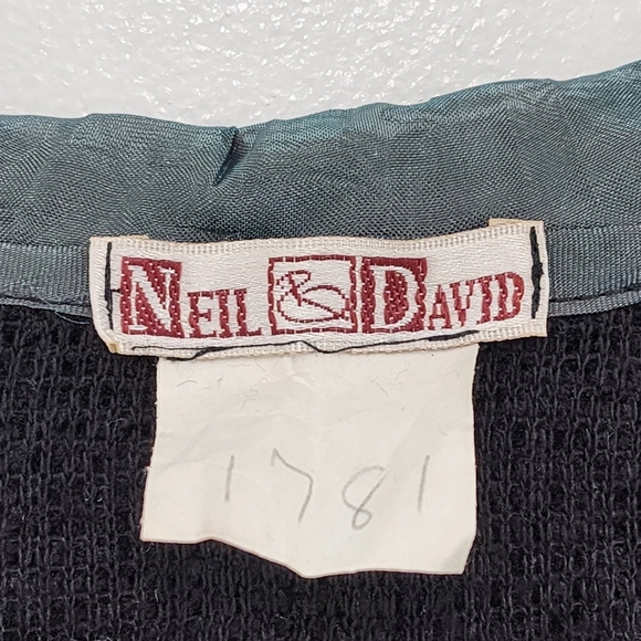 Neil & David Women's Asymmetrical Button Front Shirt Witchy Gothic Fairycore - Picture 3 of 7